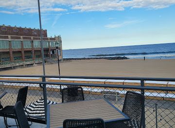 new-jersey/asbury-park/restaurant/tim-mcloone-s-supper-club