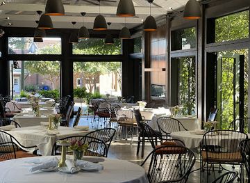 north-carolina/winston-salem/west-end-historic-district/restaurant/bernardin-s-restaurant-zevely-house