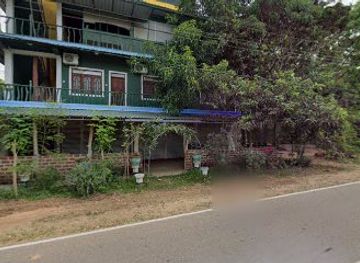 sri-lanka/wilpattu-national-park/restaurant/leopards-track-in-wilpattu-national-park