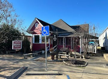 alabama/lake-tuscaloosa/restaurant/waysider