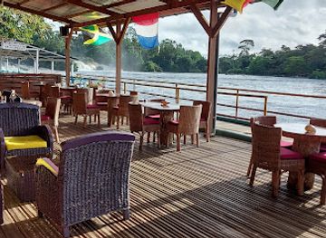 cameroon/lobe-waterfalls/restaurant/roots