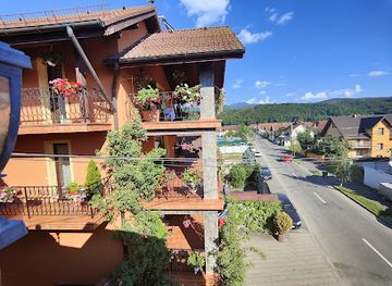 romania/rasnov-area/restaurant/complex-turistic-max-international
