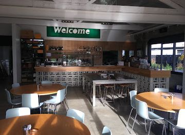 new-zealand/napier/restaurant/f-g-smith
