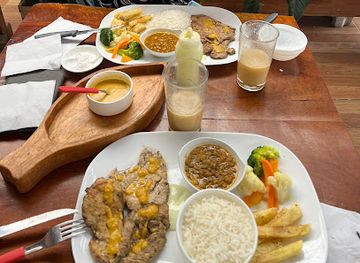 ecuador/mindo/restaurant/parrilladas-don-bolo