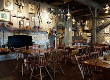 wisconsin/devil-s-lake-state-park/restaurant/cracker-barrel-old-country-store