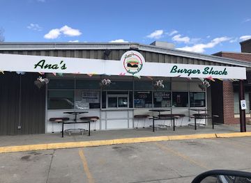 kansas/manhattan/restaurant/ana-s-burger-shack
