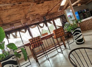 uganda/mount-elgon-national-park/restaurant/colobus-restaurant