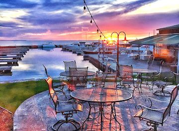 wisconsin/door-county/restaurant/waterfront-restaurant