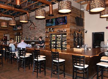 kentucky/lexington/keeneland/restaurant/sedona-taphouse