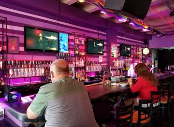 kansas/northeast-kansas/restaurant/hamburger-mary-s-kansas-city