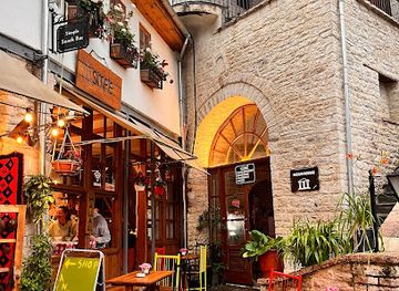 albania/gjirokaster-region/restaurant/simple-restaurant