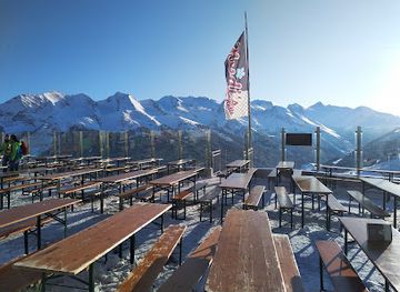 austria/tux-alps/restaurant/heidi-s-hutte