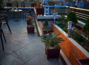 bangladesh/barisal/restaurant/b-b-q-2-night-roof-top-restaurant