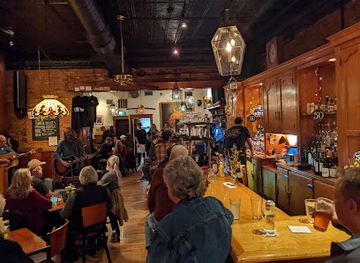 michigan/ann-arbor/restaurant/old-town-tavern