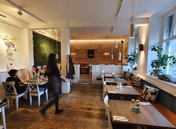 czechia/palava/restaurant/la-farma