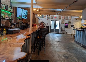 maryland/assateague-island-national-seashore/restaurant/the-globe