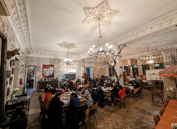 georgia/kutaisi/restaurant/sisters