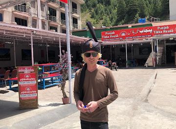pakistan/naran/restaurant/food-lab