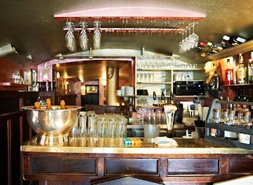 germany/hamburg/restaurant/the-village-best-wiener-schnitzel-and-other-delicacies