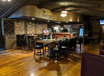 iowa/effigy-mounds-national-monument/restaurant/rube-s-steakhouse-lounge