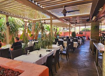 california/palm-springs/racquet-club-estates/restaurant/the-tropicale-palm-springs