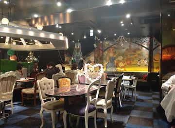 japan/suo/restaurant/alice-in-fantasy-book