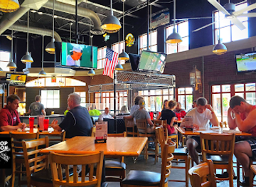 indiana/muncie/restaurant/roots-burger-bar