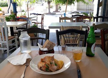 greece/kalamata/restaurant/versallies