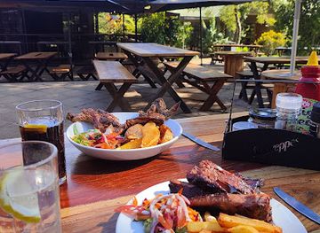 malawi/central-region/restaurant/khala-at-four-seasons