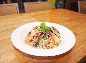 micronesia/mwoakilloa-atoll/restaurant/beachin-shrimp-3