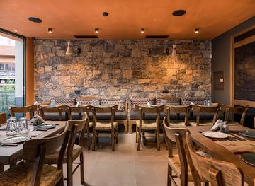 greece/crete/heraklion/restaurant/koukouvagia