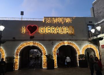 gibraltar/casemates-square/restaurant/pizza-hut-gibraltar