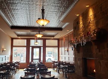 illinois/starved-rock-state-park/restaurant/canal-port