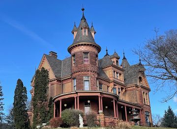 Henderson Castle