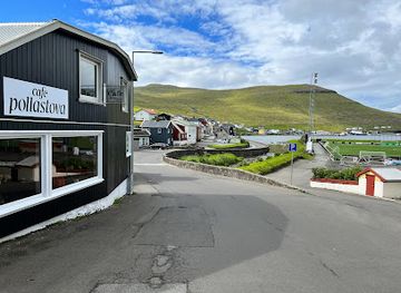 faroe-islands/skuvoy-island/restaurant/resturant-cafe-pollastova