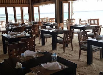 maldives/veligandu-island/restaurant/madivaru-restaurant