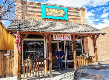 montana/the-bitterroot-valley/restaurant/hamilton-house-pub-restaurant