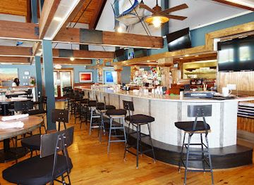 north-carolina/inner-banks/restaurant/blue-water-grill-raw-bar