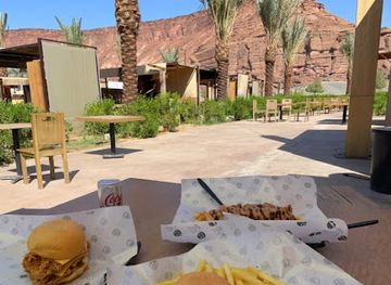 saudi-arabia/al-ula/restaurant/your-burger