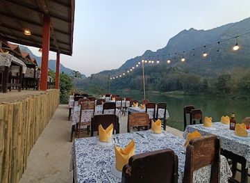 laos/plain-of-jars/restaurant/pharm-xai-river-view-restaurant