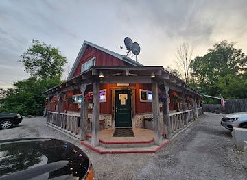 wisconsin/kettle-moraine-state-forest/restaurant/between-the-greens