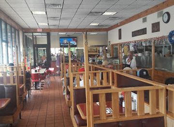 massachusetts/brockton/restaurant/alexander-s-family-restaurant