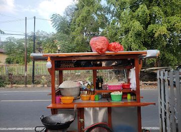 indonesia/pulau-bunaken/restaurant/nasgor-megilan-mas-chul