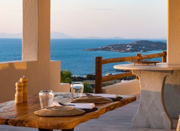 greece/cyclades/restaurant/muzzein-restaurant-paros-cliffside-experience