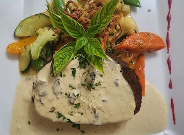 guam/asan-beach-park/restaurant/kahtre-bistro