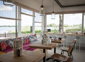 netherlands/friesland/restaurant/picknickers