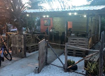dominican-republic/enriquillo-valley/restaurant/hanelay-brisas-del-sur