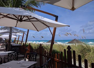 turks-and-caicos-islands/pine-cay/restaurant/the-deck