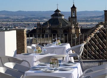spain/granada/sacromonte/restaurant/el-mirador-de-tato