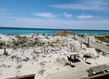 florida/destin-beach/restaurant/rick-s-sand-trap-beach-bar-grill